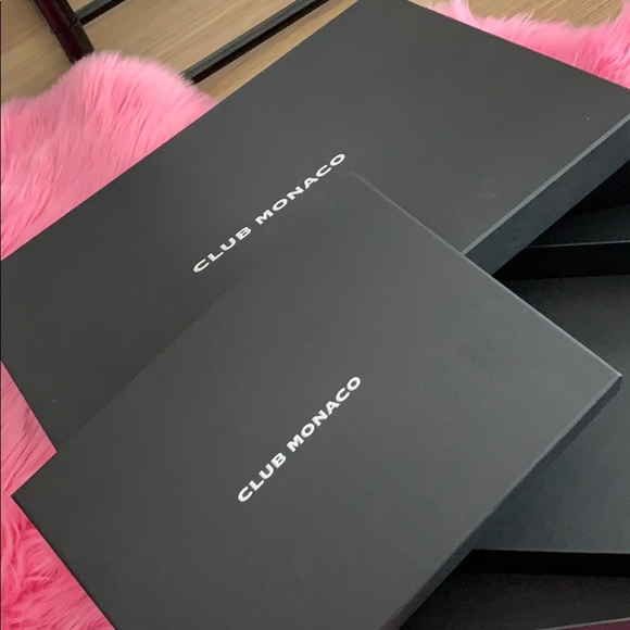 Empty box - Picture 3 of 4